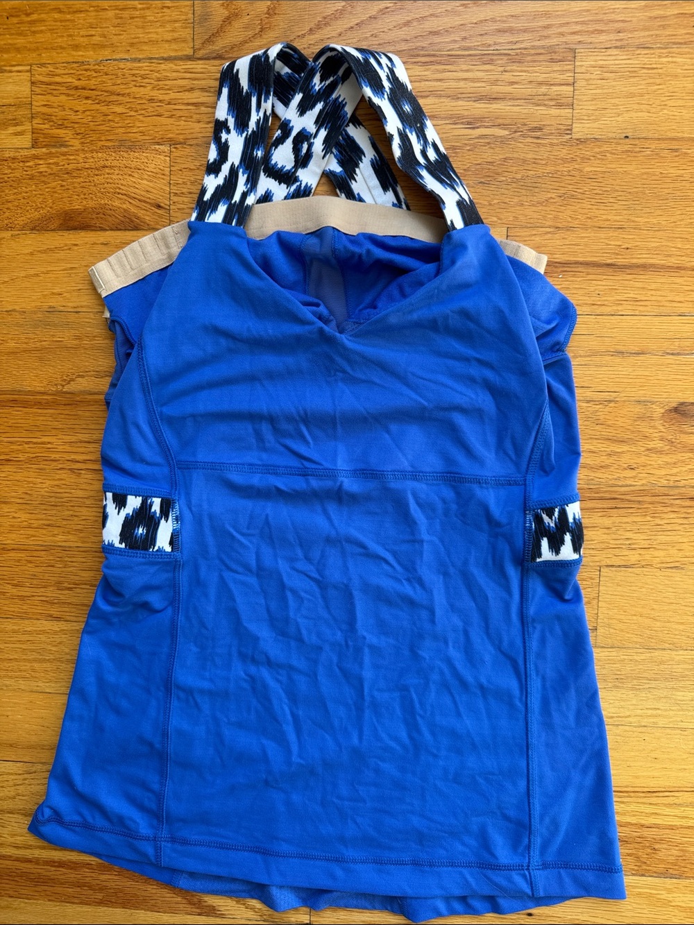Lululemon royal blue tank with leopard print X back size M - Picture 3 of 3